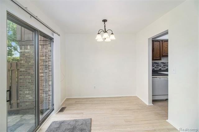 19688 Raleigh Cir S - Photo 7 of 21