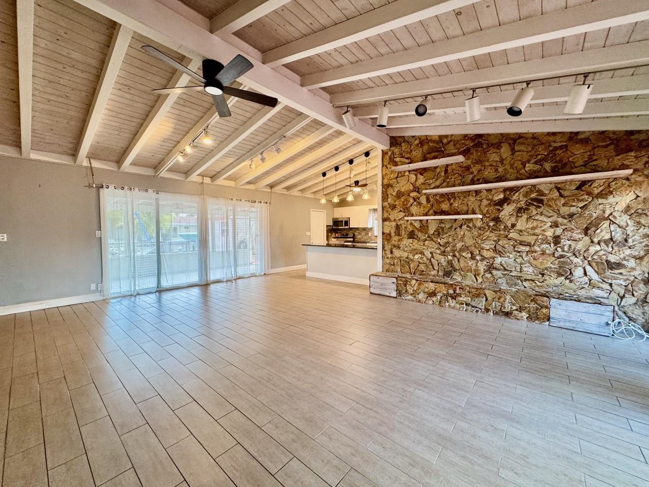 1712 Sw 5th St - Photo 5 of 24