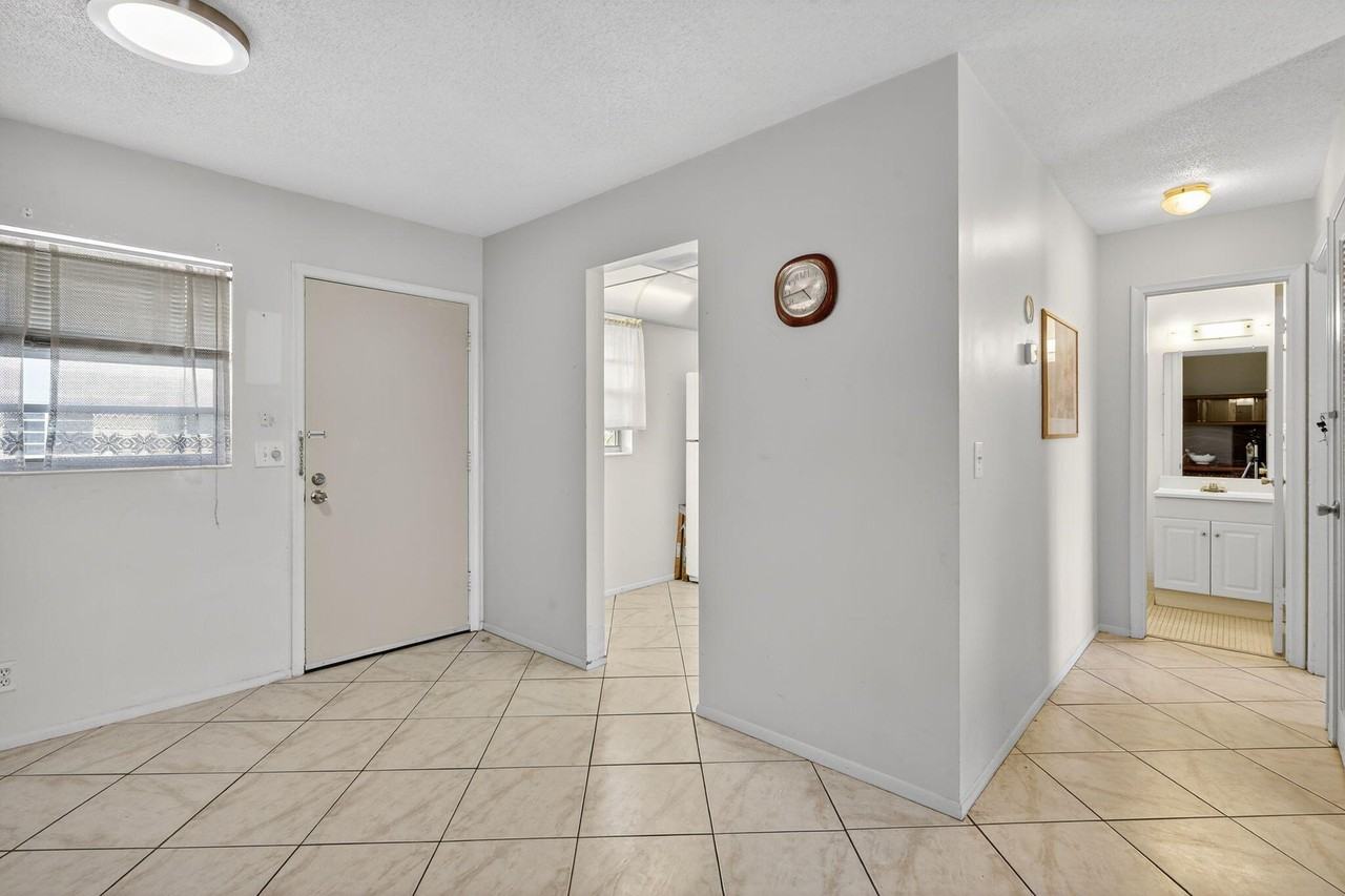 2152 Ne 1st Way #205 - Photo 4 of 14