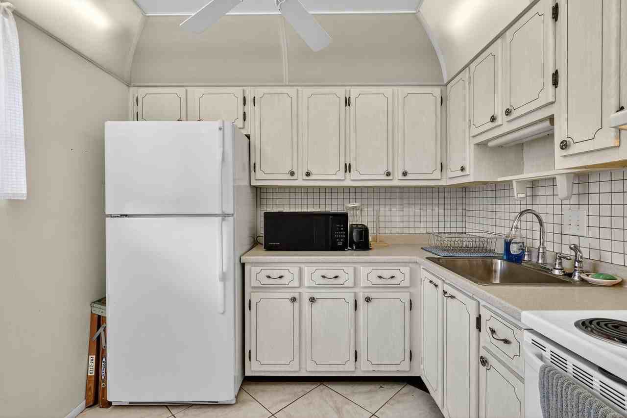 2152 Ne 1st Way #205 - Photo 5 of 14