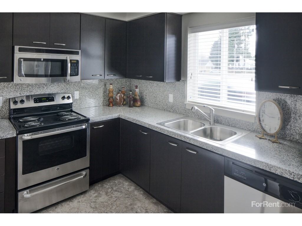 Bridgeton Apartments - Photo 2 of 16