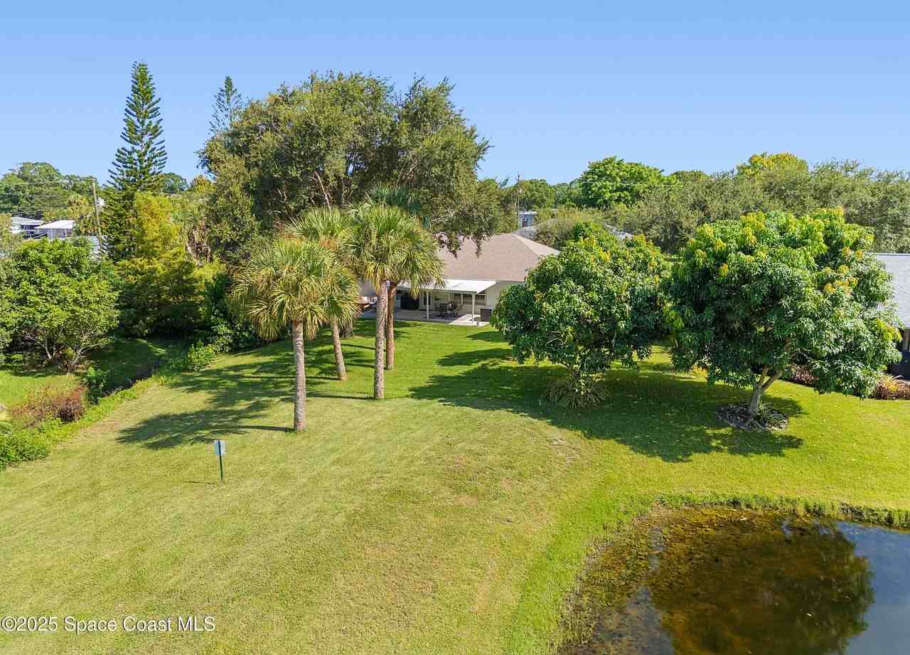 424 Brown Ave - Photo 5 of 34