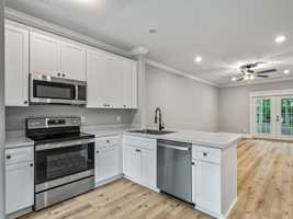 featured image of 10 Old Courthouse Way Ste B #B