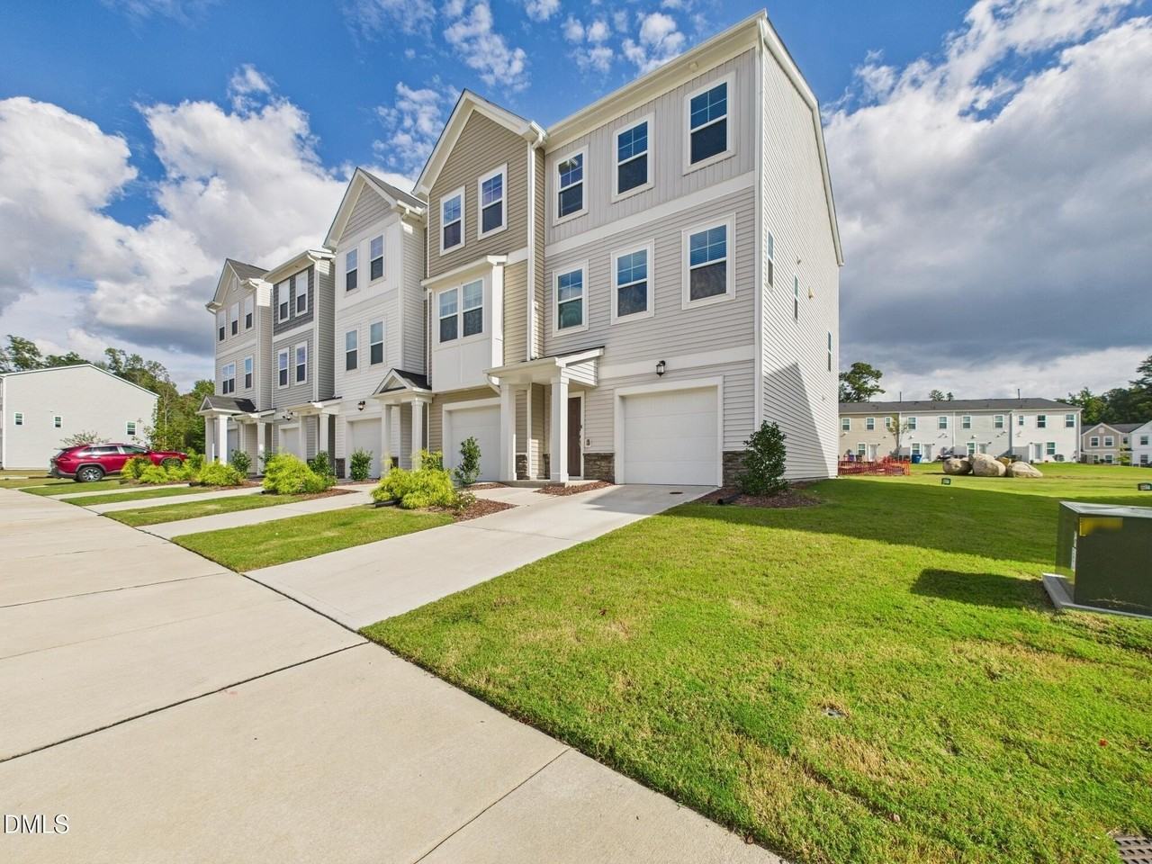 2709 Chert Ln - Photo 2 of 50