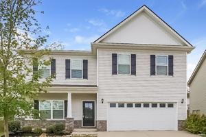 featured image of 1509 Rockglade Run