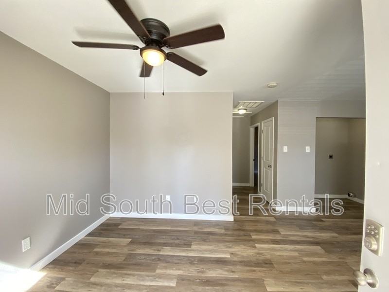 1905 W 16th St - Photo 2 of 10