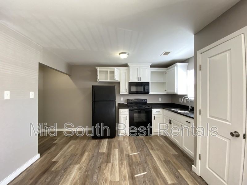 1905 W 16th St - Photo 4 of 10