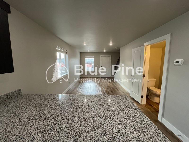 1622 Hannah Lane #1 - Photo 5 of 14