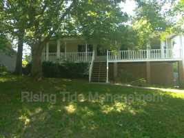 featured image of 8413 Lanewood Cir