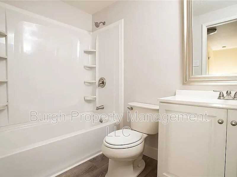 1248 Satellite Cir - Photo 4 of 25