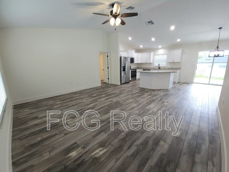 7649 W Normandy Pl - Photo 3 of 18