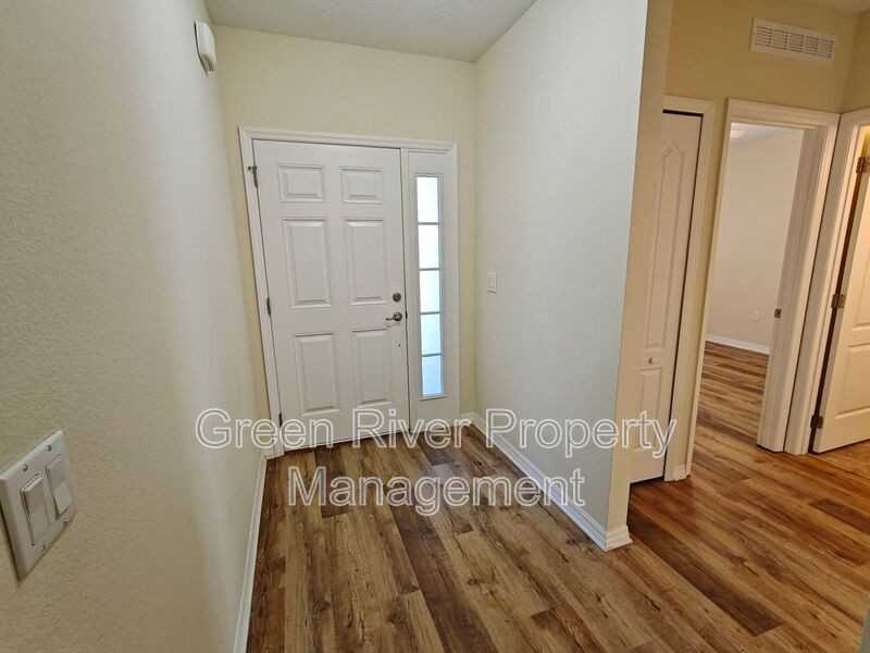 223 Osprey Landing Ln - Photo 5 of 39