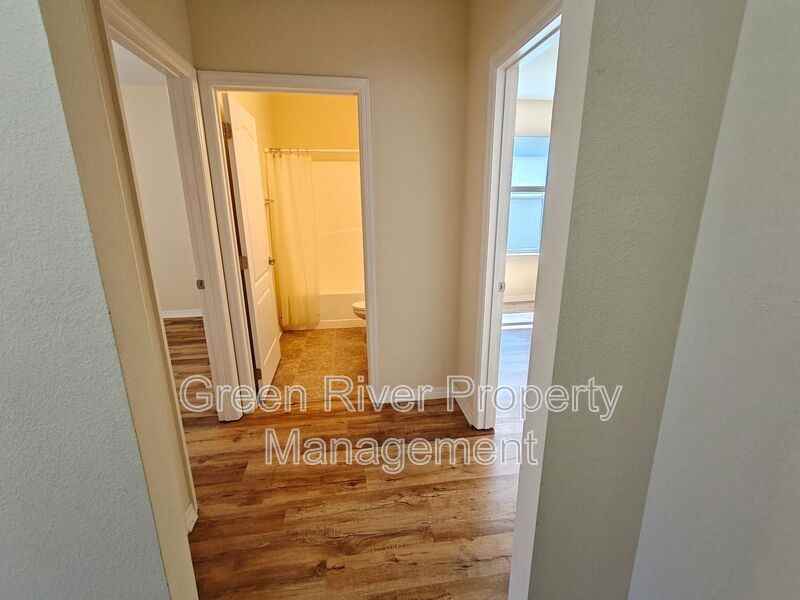 223 Osprey Landing Ln - Photo 7 of 39