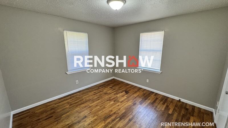 135 Navy Dr - Photo 7 of 13