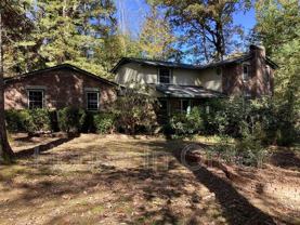 105 Campbell Dr - Photo 1 of 1