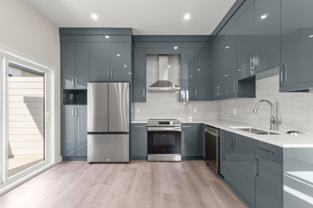 758 Coopland Cres #3 - Photo 1 of 1