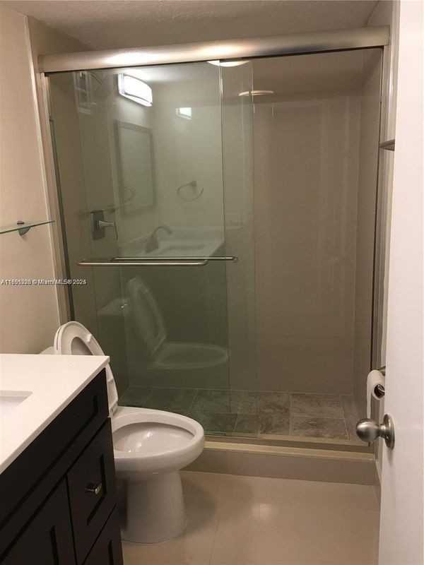 10951 N Lakeview Dr - Photo 5 of 8