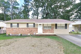 6909 Fairfield Dr - Photo 1 of 1