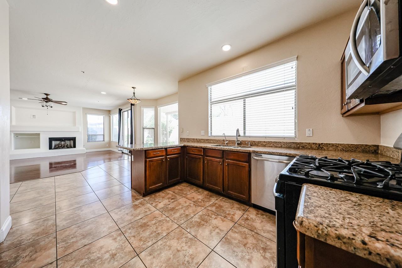 14759 98th Street - Photo 6 of 50