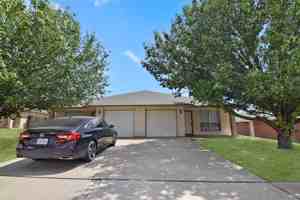 featured image of 2700 Lucille Dr