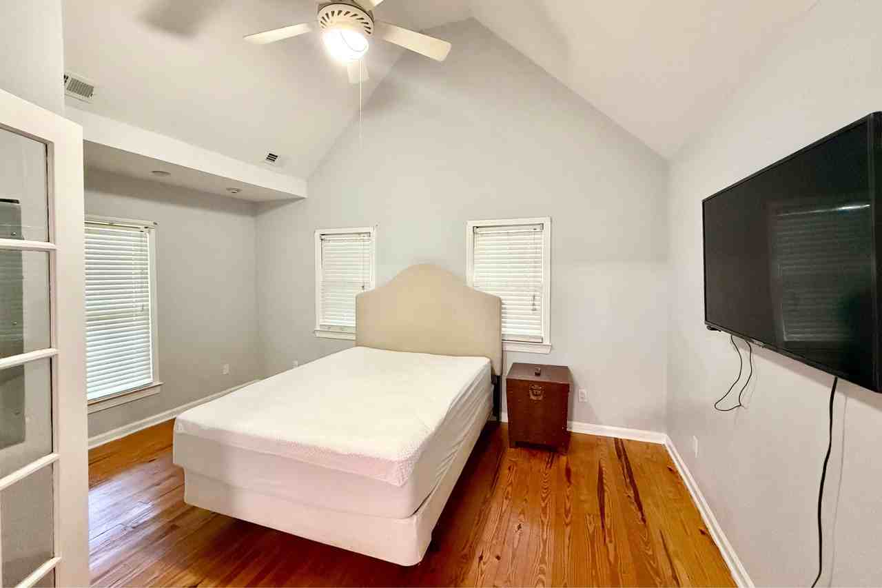 524 West Carolina Avenue - Photo 5 of 6