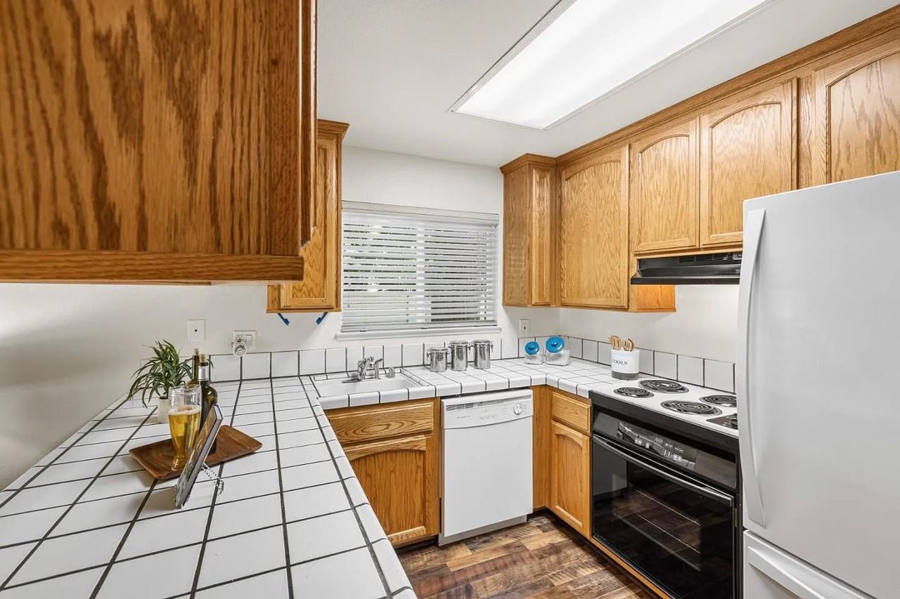 537 Giuffrida Ave - Photo 3 of 11