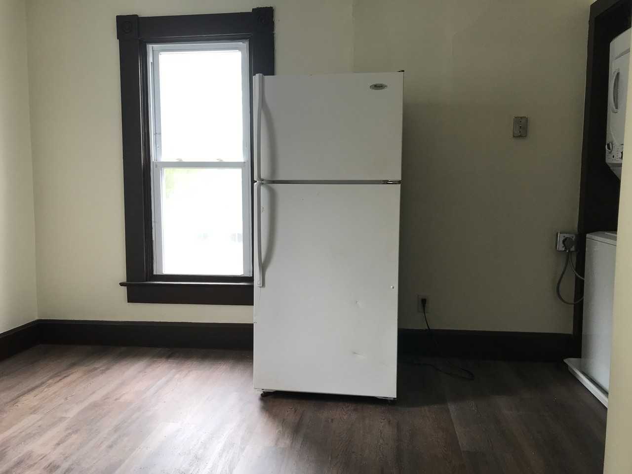 236 E William St #2 - Photo 7 of 35