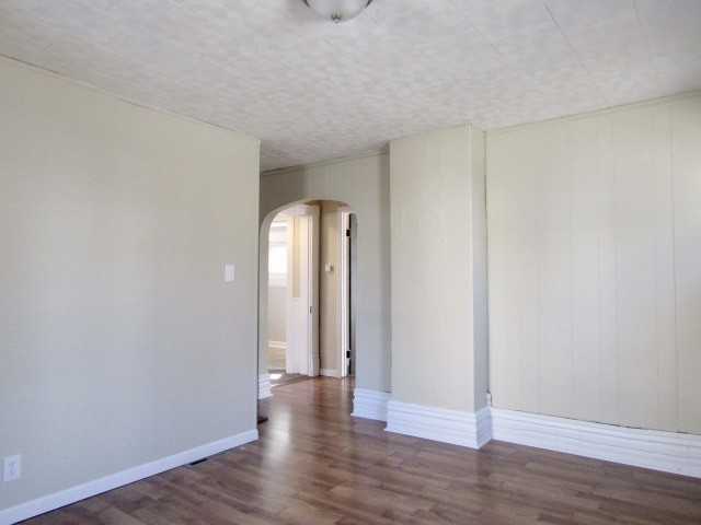 236 E Winter St - Photo 5 of 36