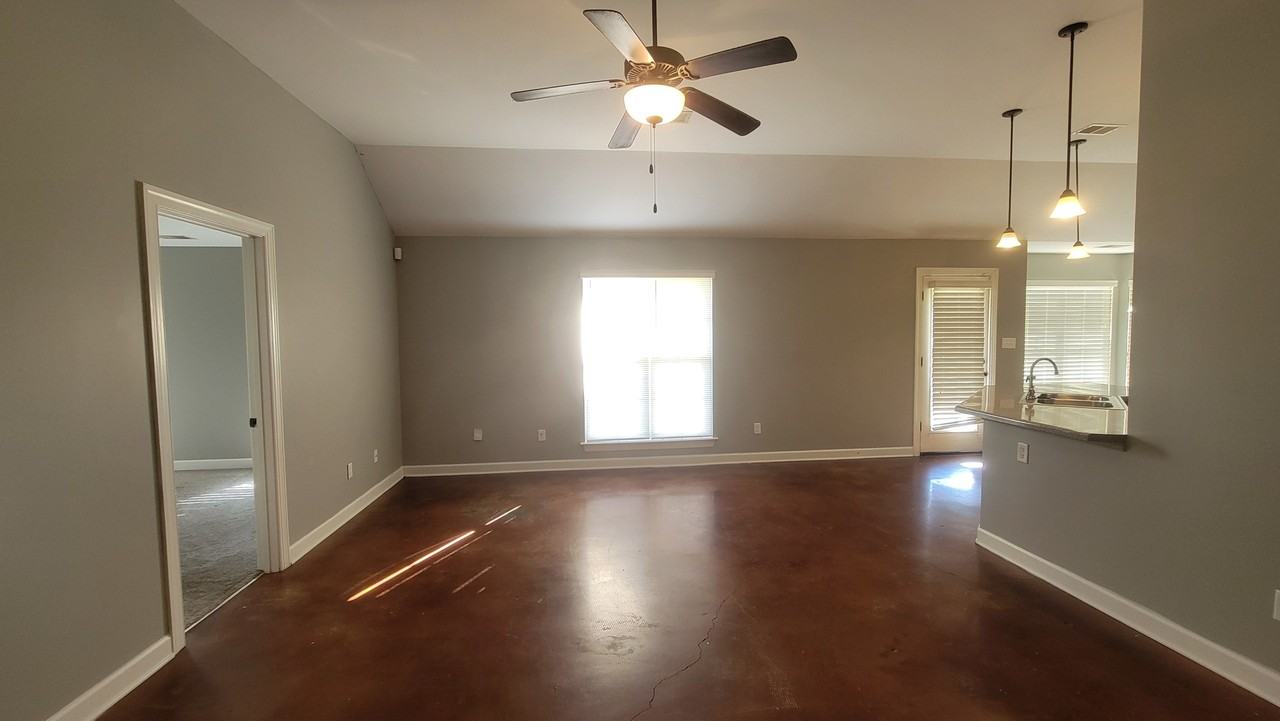 3959 Log Fence Cv - Photo 2 of 18