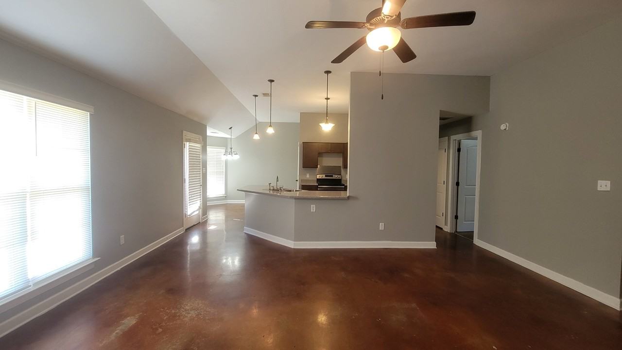 3959 Log Fence Cv - Photo 3 of 18