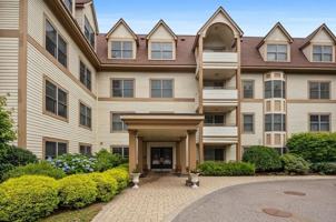 featured image of 12 Russell Rd