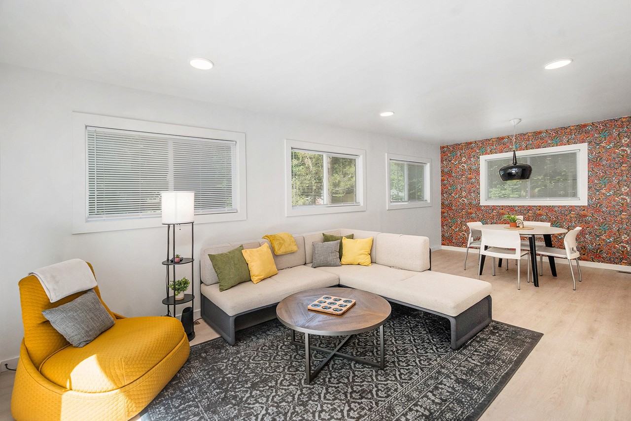 6551 W Hemlock Rd - Photo 2 of 20