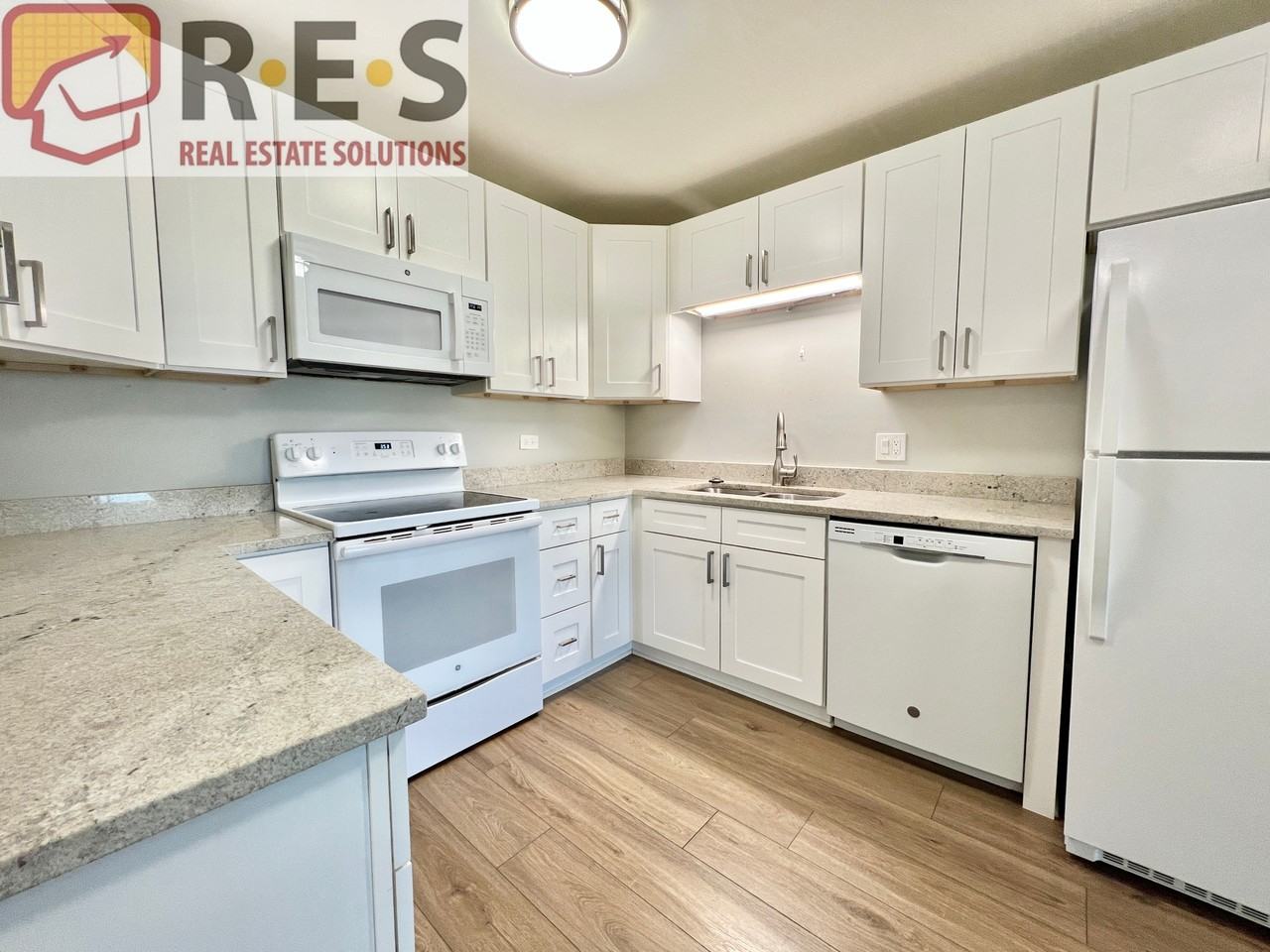 675 S Alton Way #1D - Photo 4 of 13