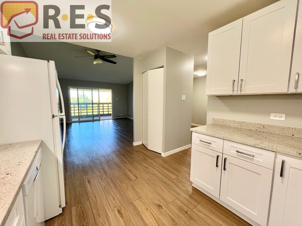 675 S Alton Way #1D - Photo 5 of 13