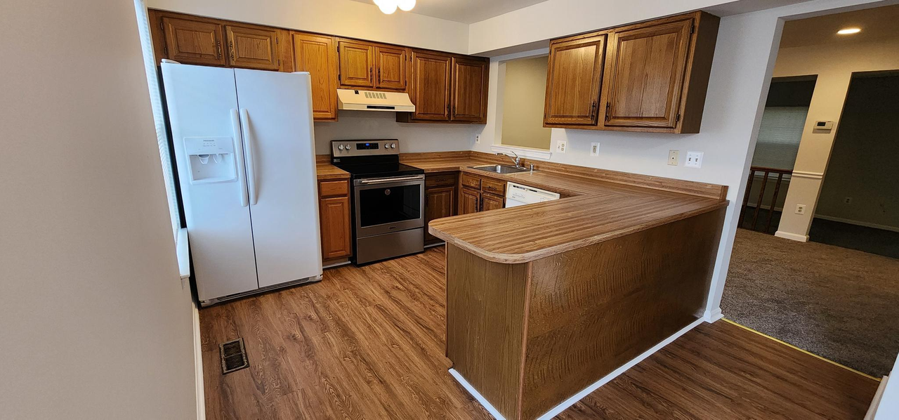 14625 Governor Sprigg Pl - Photo 2 of 33