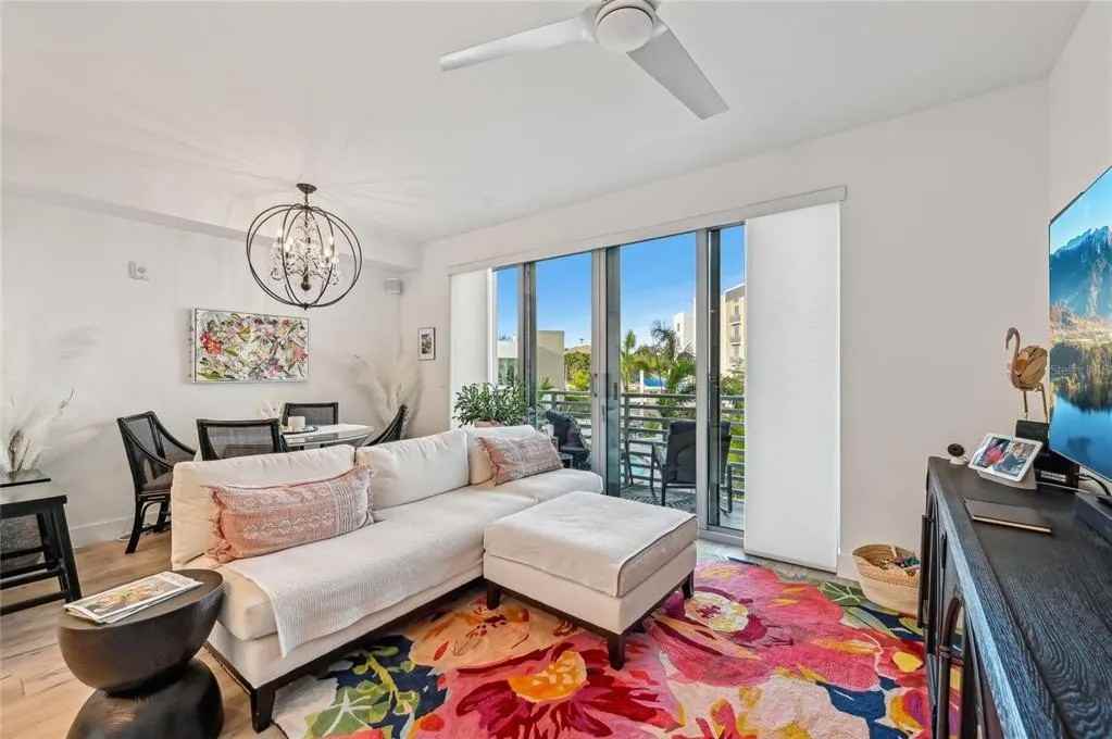 1703 N Tamiami Trl - Photo 2 of 13