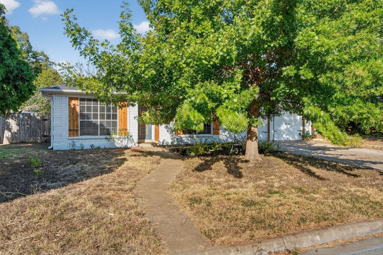 1906 W Mesa Park Dr - Photo 2 of 16