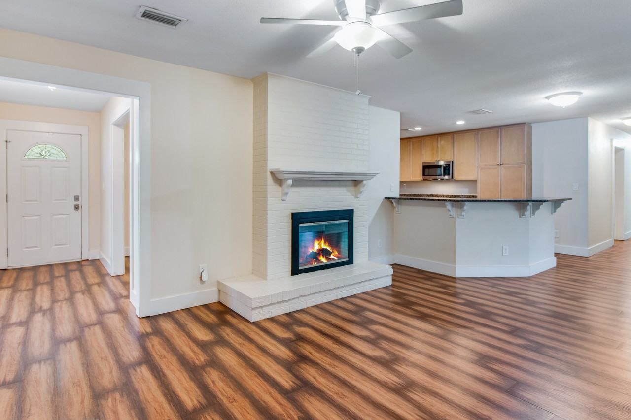 701 Planet Dr - Photo 6 of 28