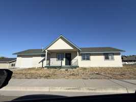 featured image of 82 Pine St