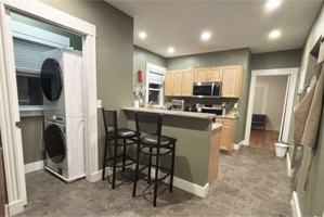 featured image of 87 Yale St #1F