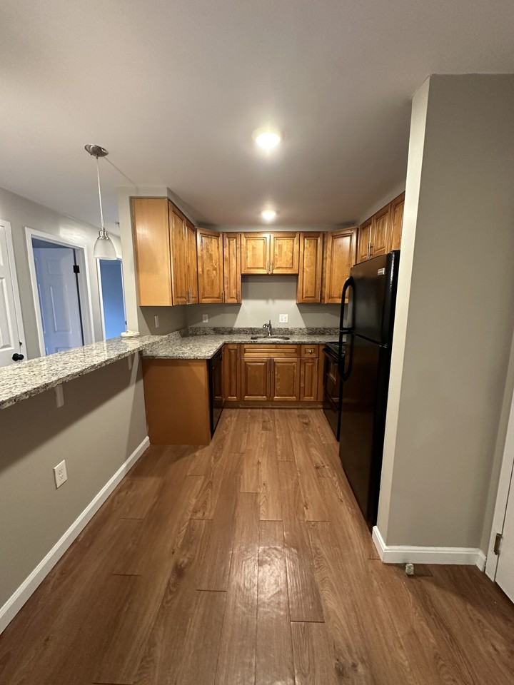 746 Highland Ave #321N - Photo 2 of 15