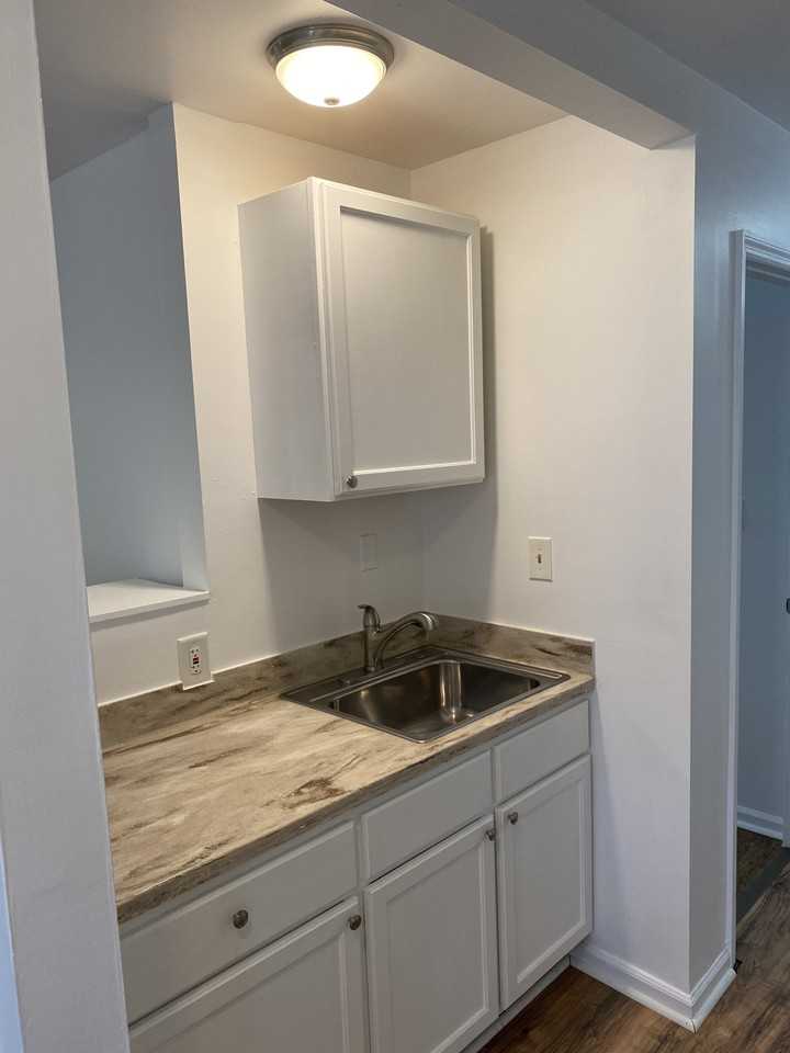 1042 Main Street #7 - Photo 6 of 13