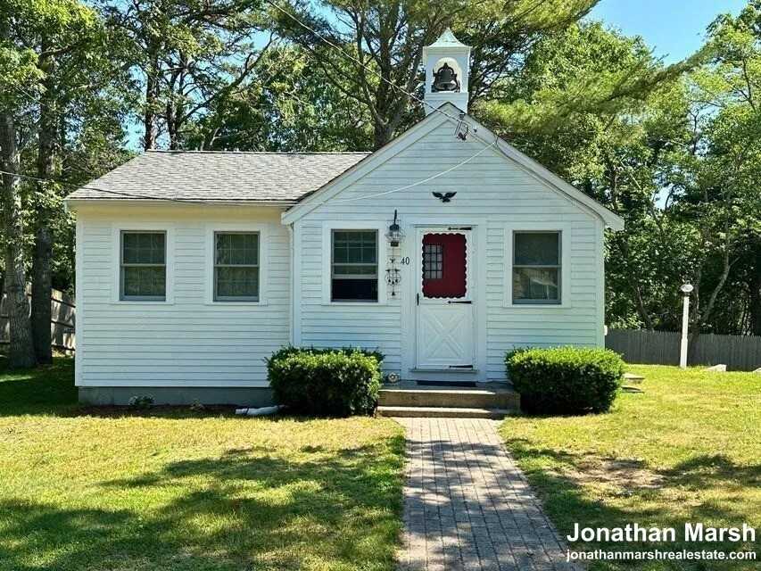 40 Bradford Rd - Photo 2 of 7