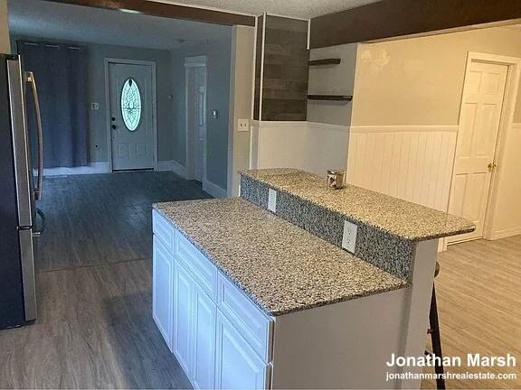 62 Cooley Ave - Photo 2 of 7