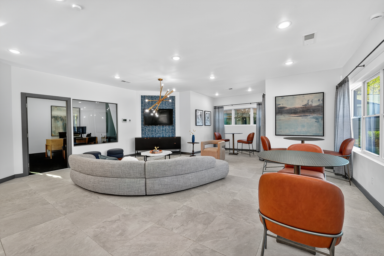 The Tatum Apartments - Photo 3 of 16