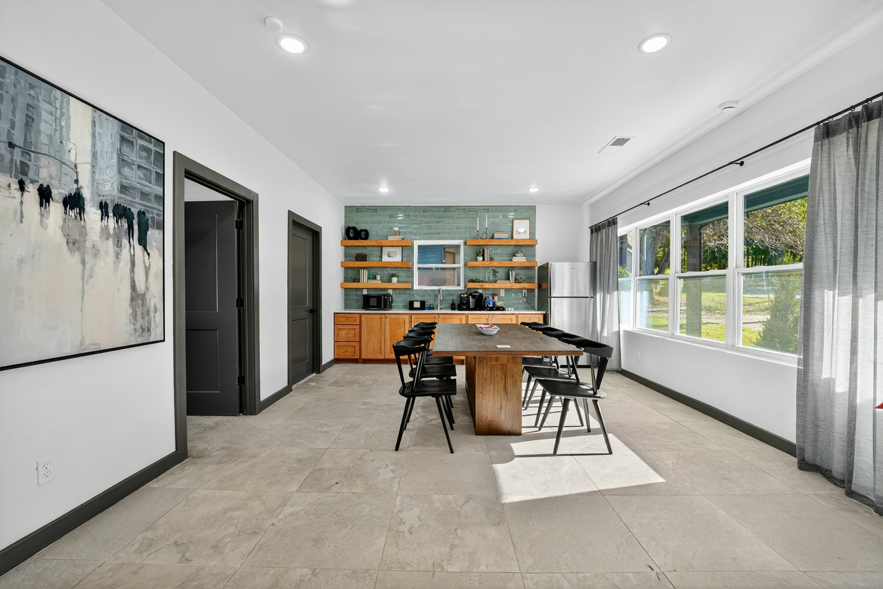 The Tatum Apartments - Photo 5 of 16