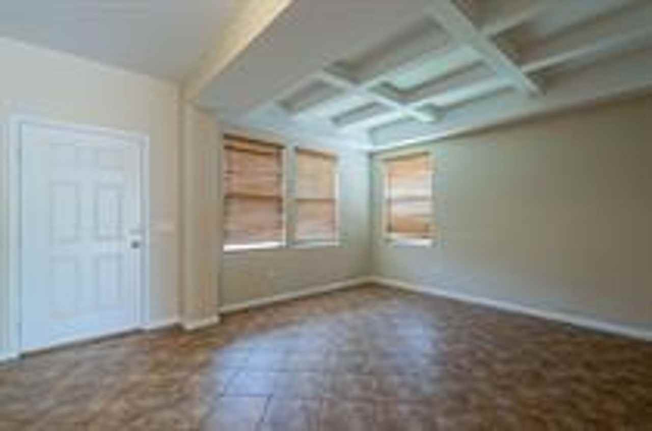 7265 W Gardenia Ave - Photo 2 of 30