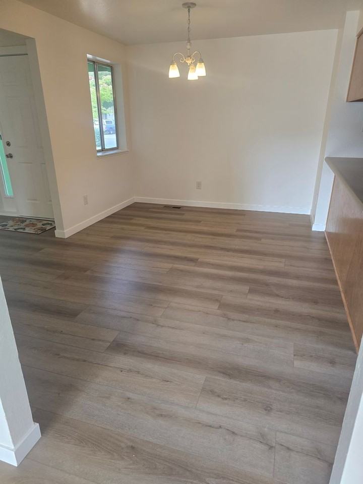 1205 Sw Cottonwood St - Photo 7 of 36