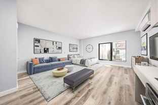 171 Chrystie St #4D - Photo 1 of 1