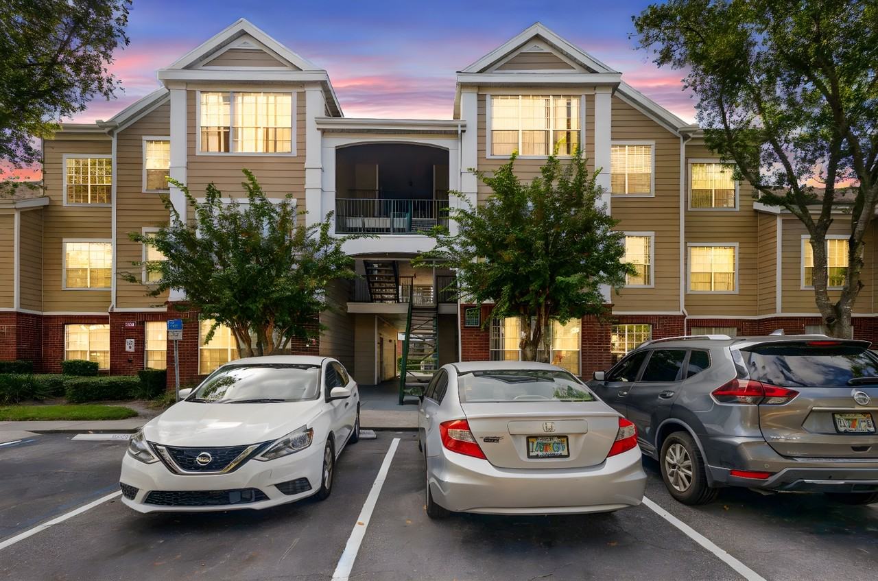 13016 Plantation Park Cir - Photo 2 of 20